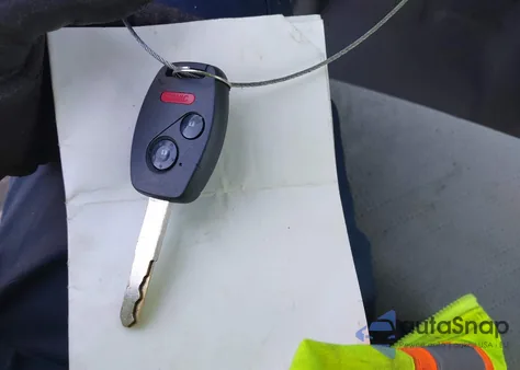 2010 Honda Odyssey Lx z USA, uszkodzony, nr VIN 5FNRL3H22AB046728